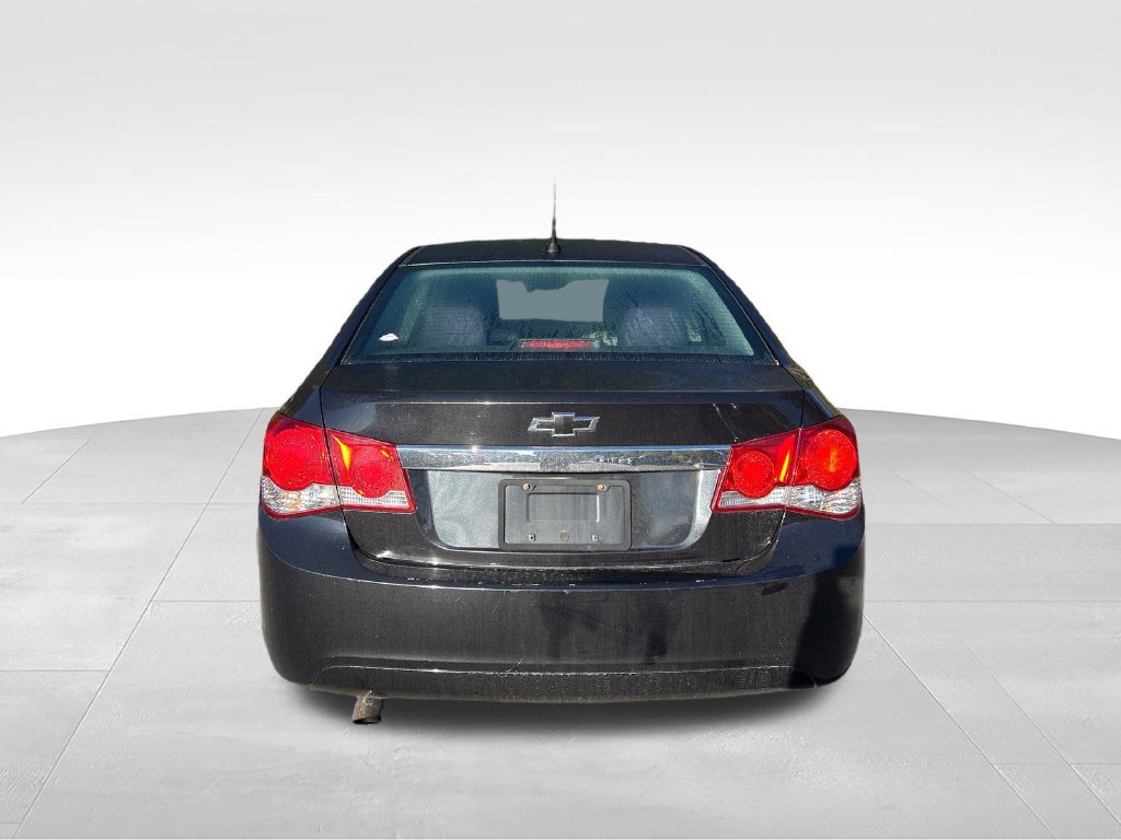 Used 2013 Chevrolet Cruze LS FWD image 5