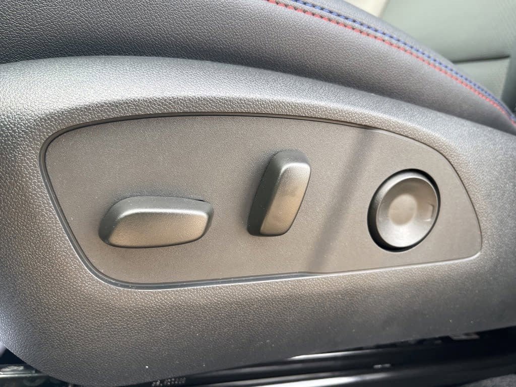 New 2026 Chevrolet Equinox EV RS image 12