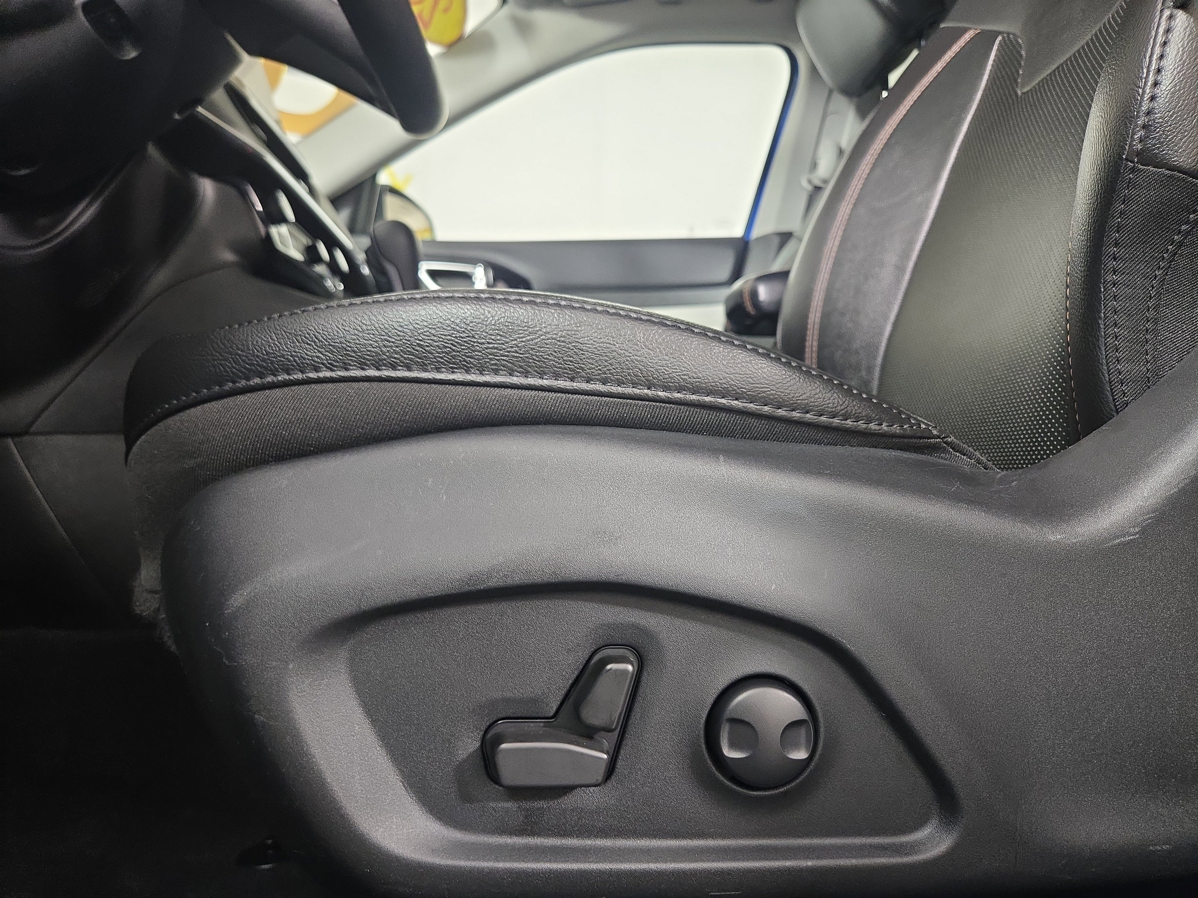 Certified 2022 Jeep Compass Limited image 30