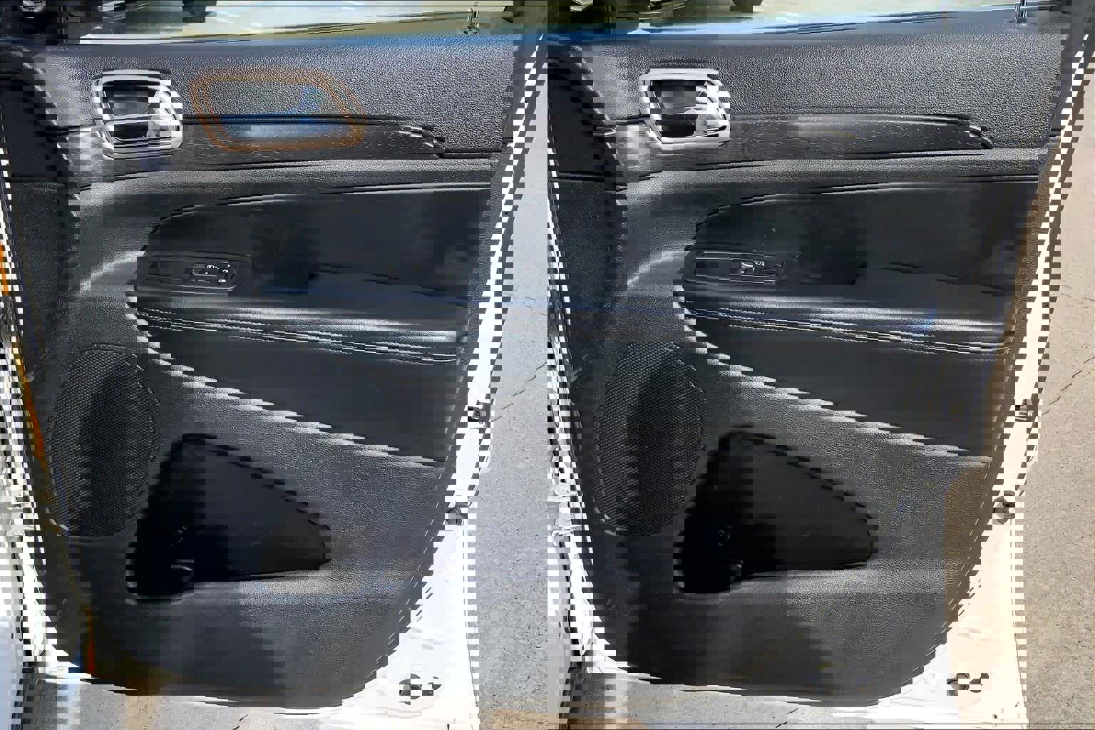 Used 2015 Jeep Grand Cherokee Laredo w/ Quick Order Package 23E image 22