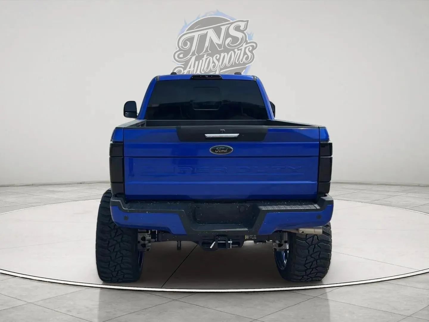 Used 2022 Ford F250 Lariat w/ Black Appearance Package image 4