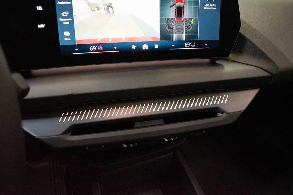 New 2026 BMW 228i xDrive w/ Premium Package image 17