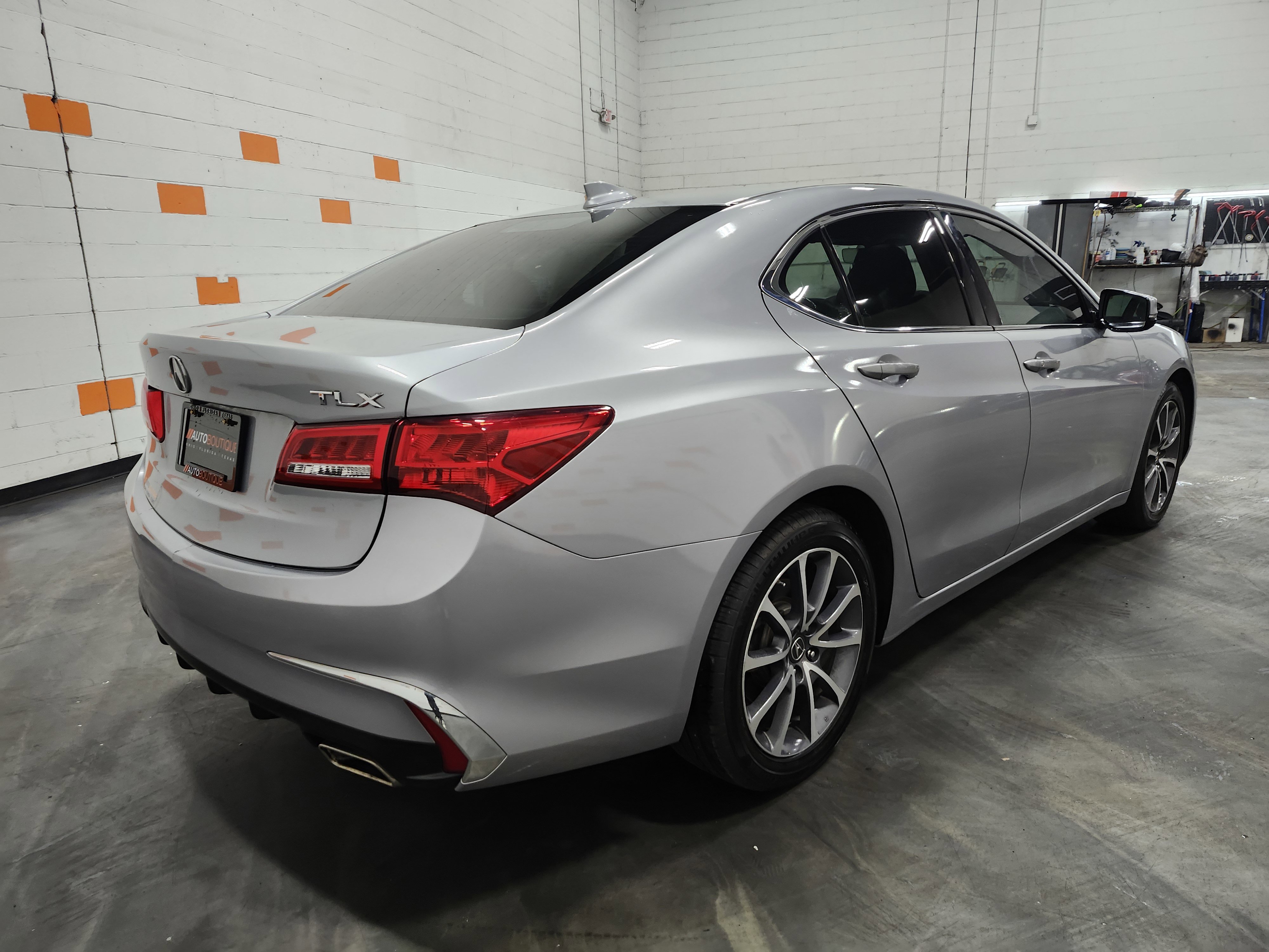 Used 2018 Acura TLX V6 image 18