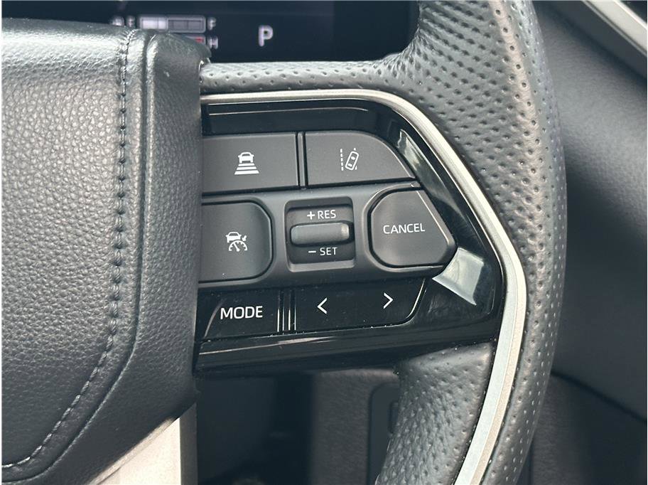 Used 2024 Toyota Tundra Limited w/ Power Package AWD/4WD image 23