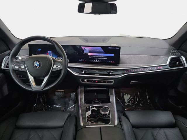 Certified 2026 BMW X5 xDrive40i w/ Parking Assistance Package AWD/4WD image 9