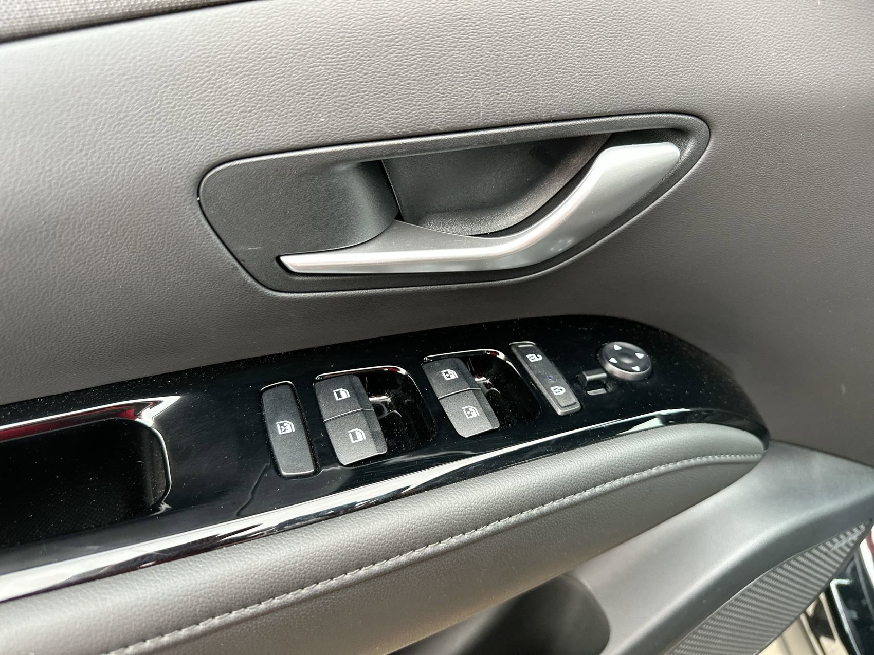 Used 2024 Hyundai Santa Cruz Limited AWD/4WD image 20