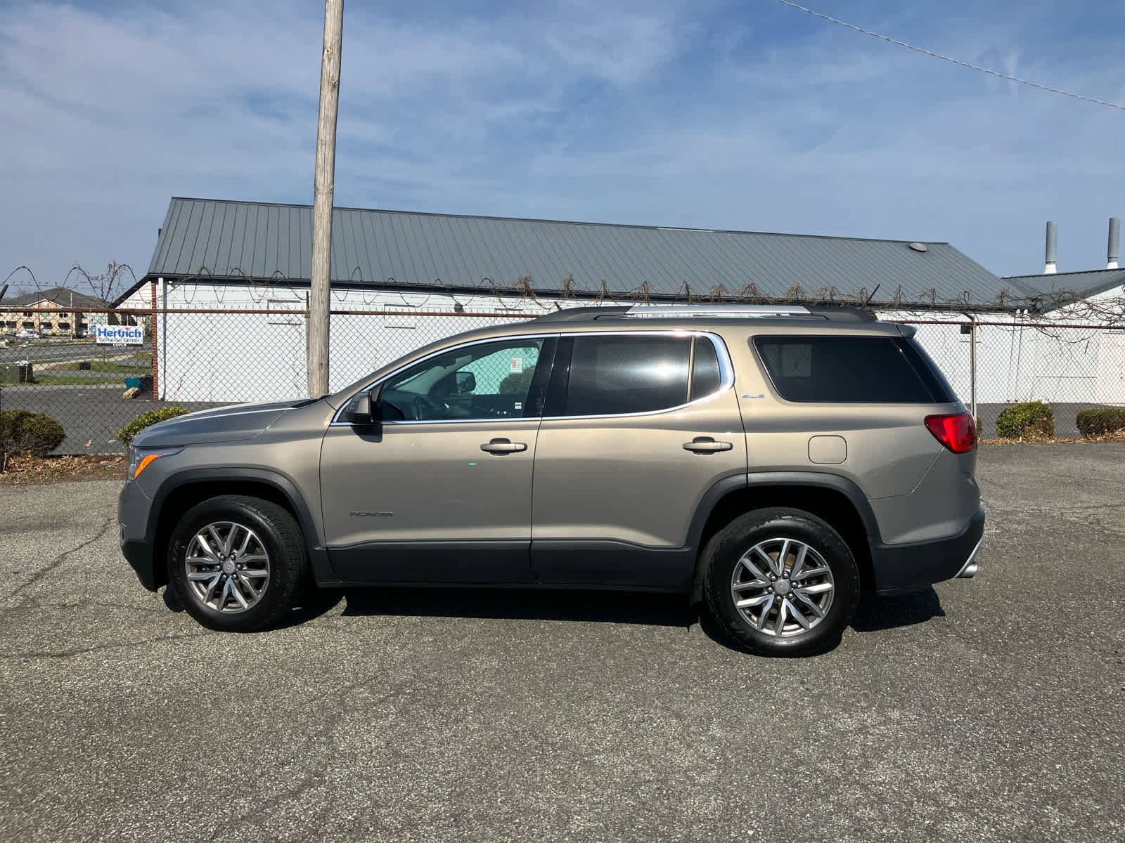 Used 2019 GMC Acadia SLE image 5