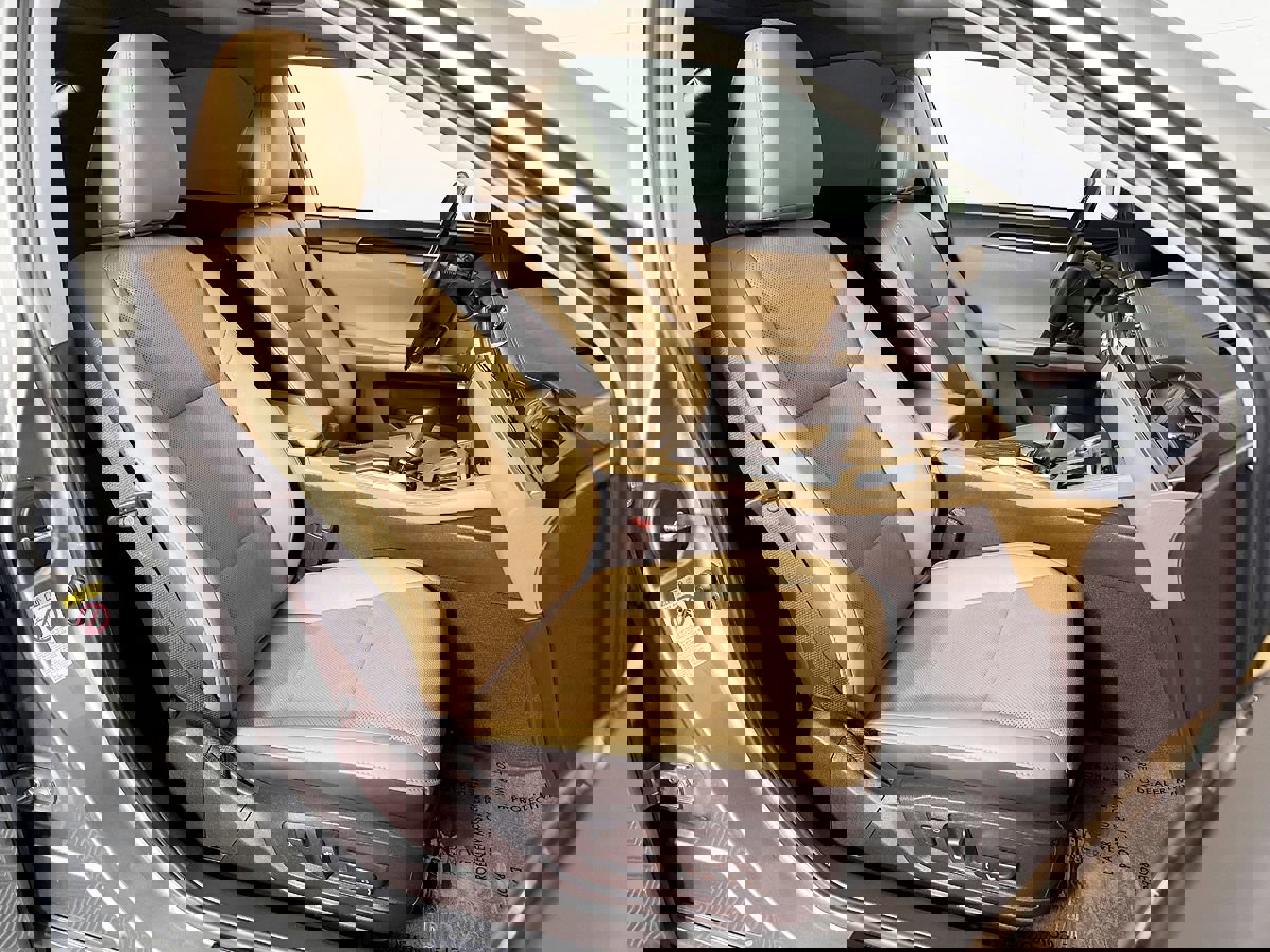 Used 2016 Lexus ES 350 w/ Navigation System Package image 47