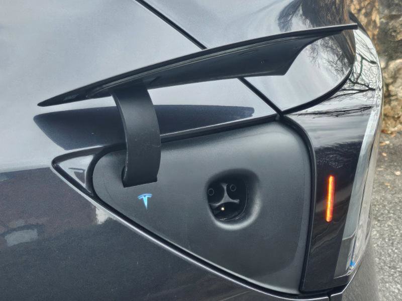 Used 2026 Tesla Model Y Long Range image 32