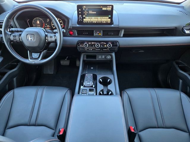 Used 2025 Honda Pilot TrailSport image 12