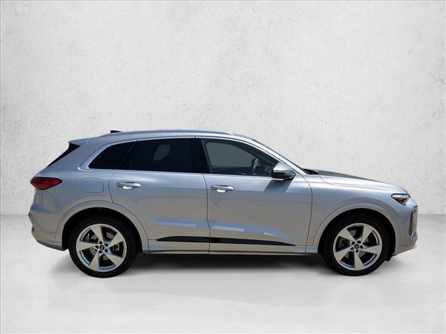 Used 2025 Audi Q5 Prestige AWD/4WD image 4