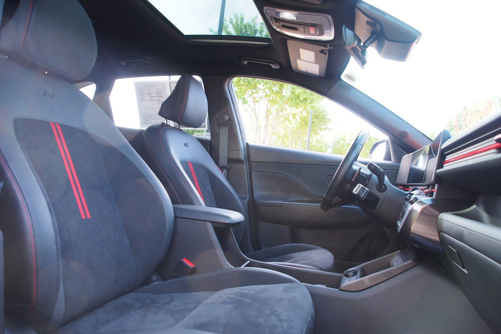 Used 2024 Hyundai Kona N Line image 13