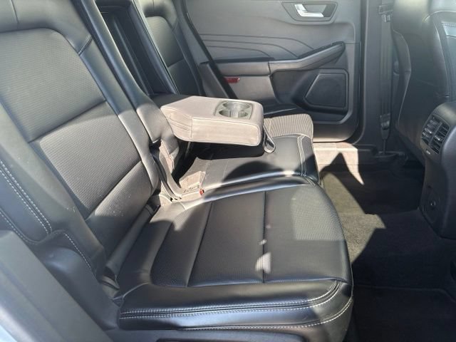 Used 2023 Ford Escape Platinum AWD/4WD image 17