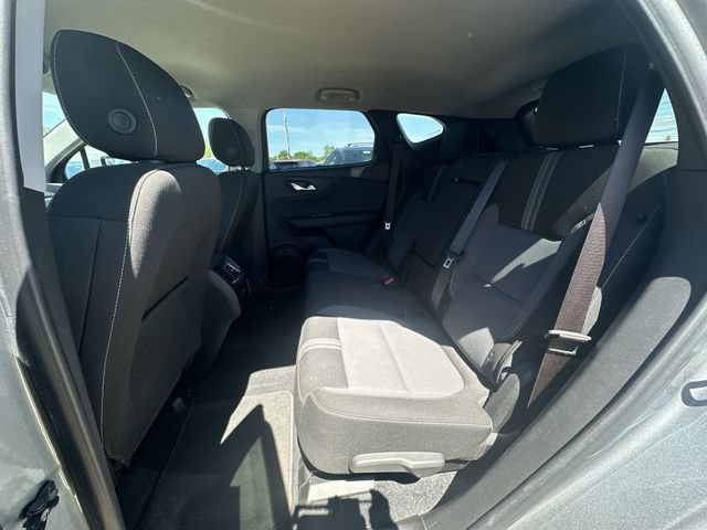 Used 2025 Chevrolet Blazer LT AWD/4WD image 28