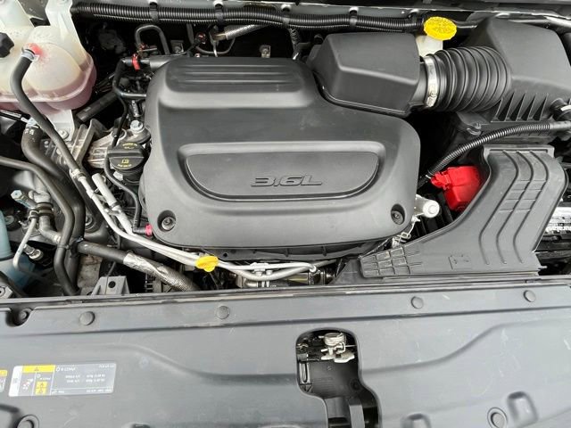 Used 2024 Chrysler Voyager LX FWD image 31