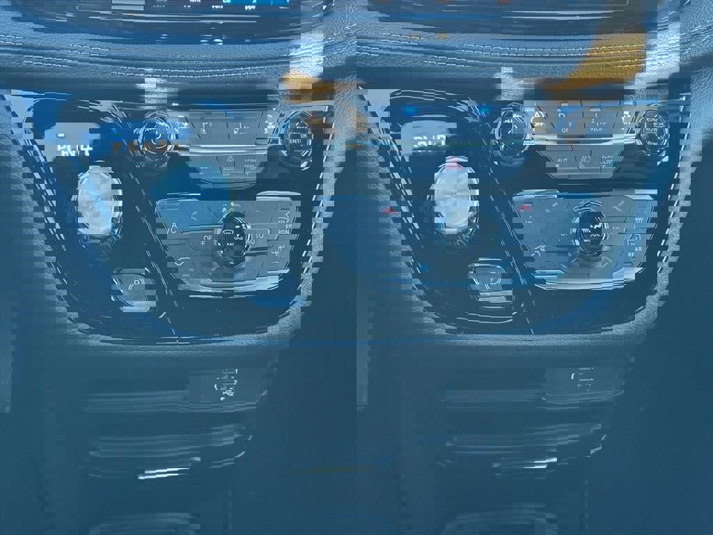 New 2026 Chrysler Pacifica Select w/ S Appearance Package image 17