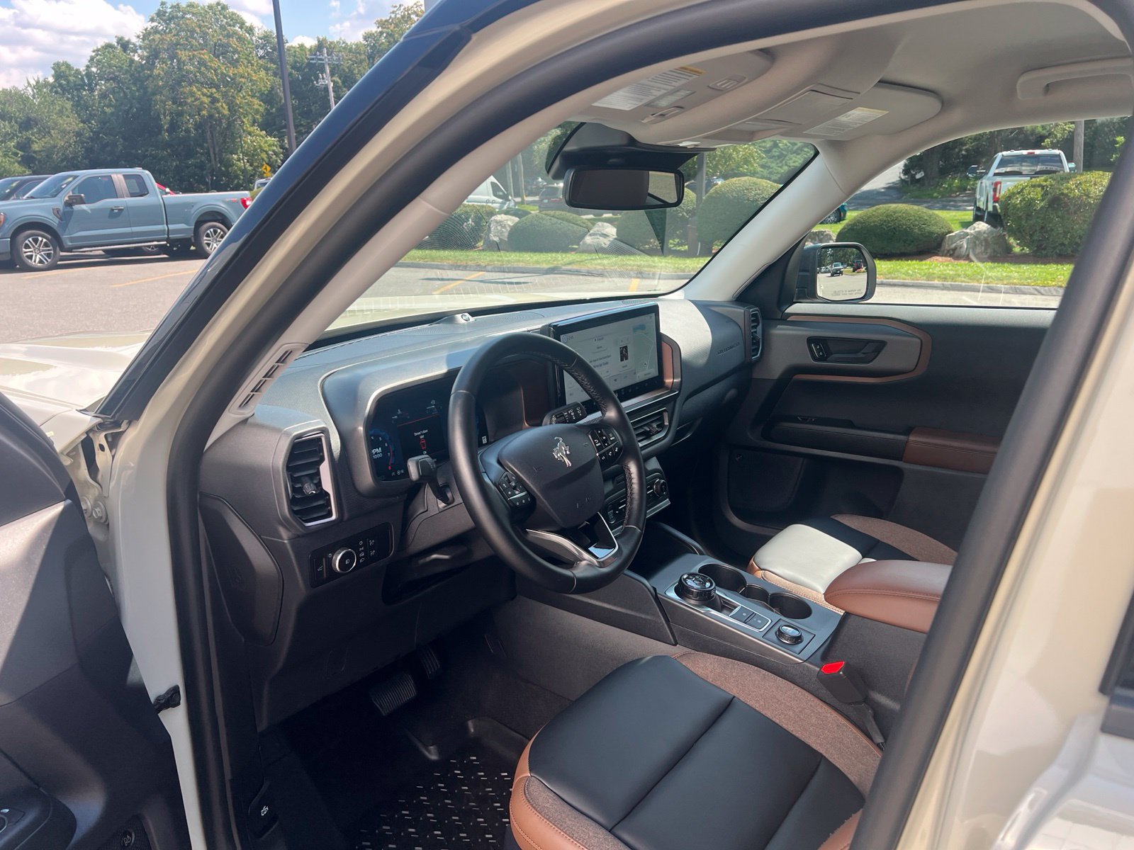 Used 2025 Ford Bronco Sport Outer Banks w/ Outer Banks Tech Package+ AWD/4WD image 18