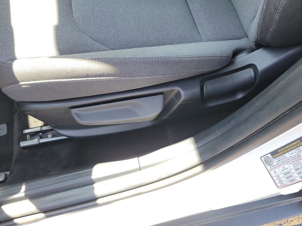 Used 2025 Kia K4 FWD image 19