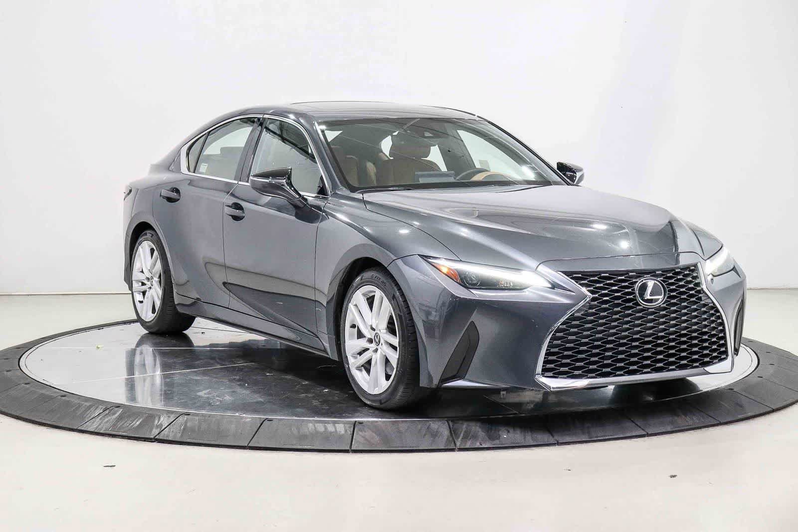 Used 2023 Lexus IS 300 w/ Comfort Package RWD image 5