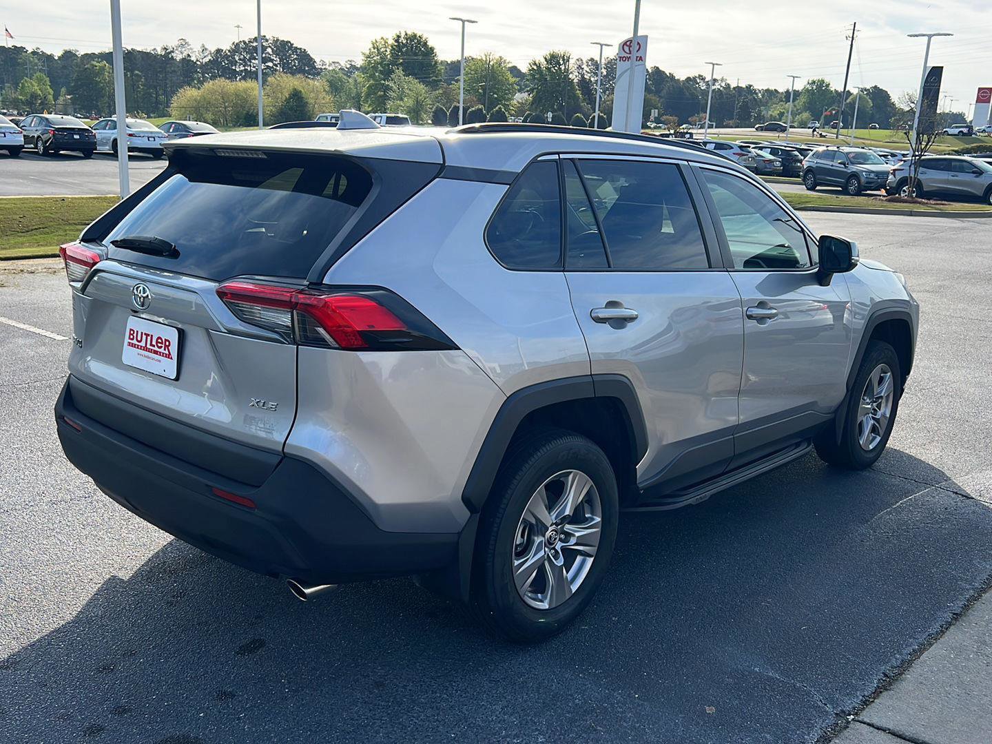 Certified 2023 Toyota RAV4 XLE image 6