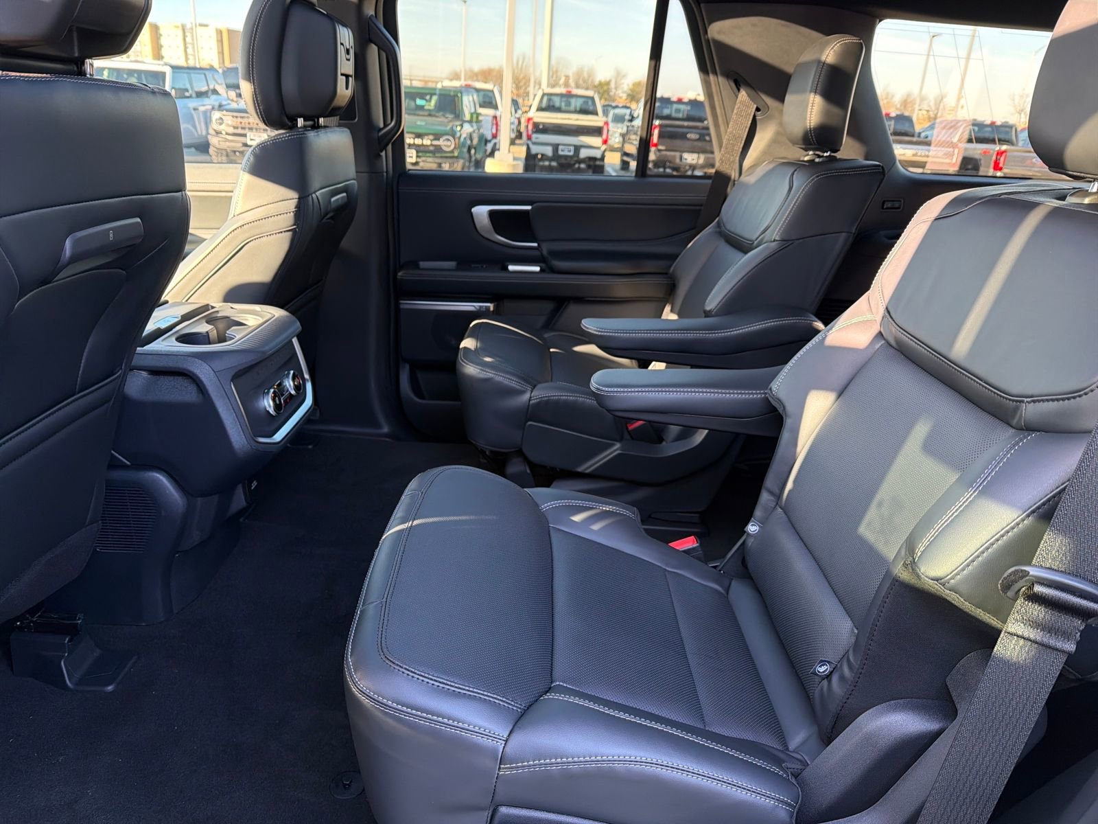 New 2026 Ford Expedition Platinum w/ Stealth Appearance Package image 25