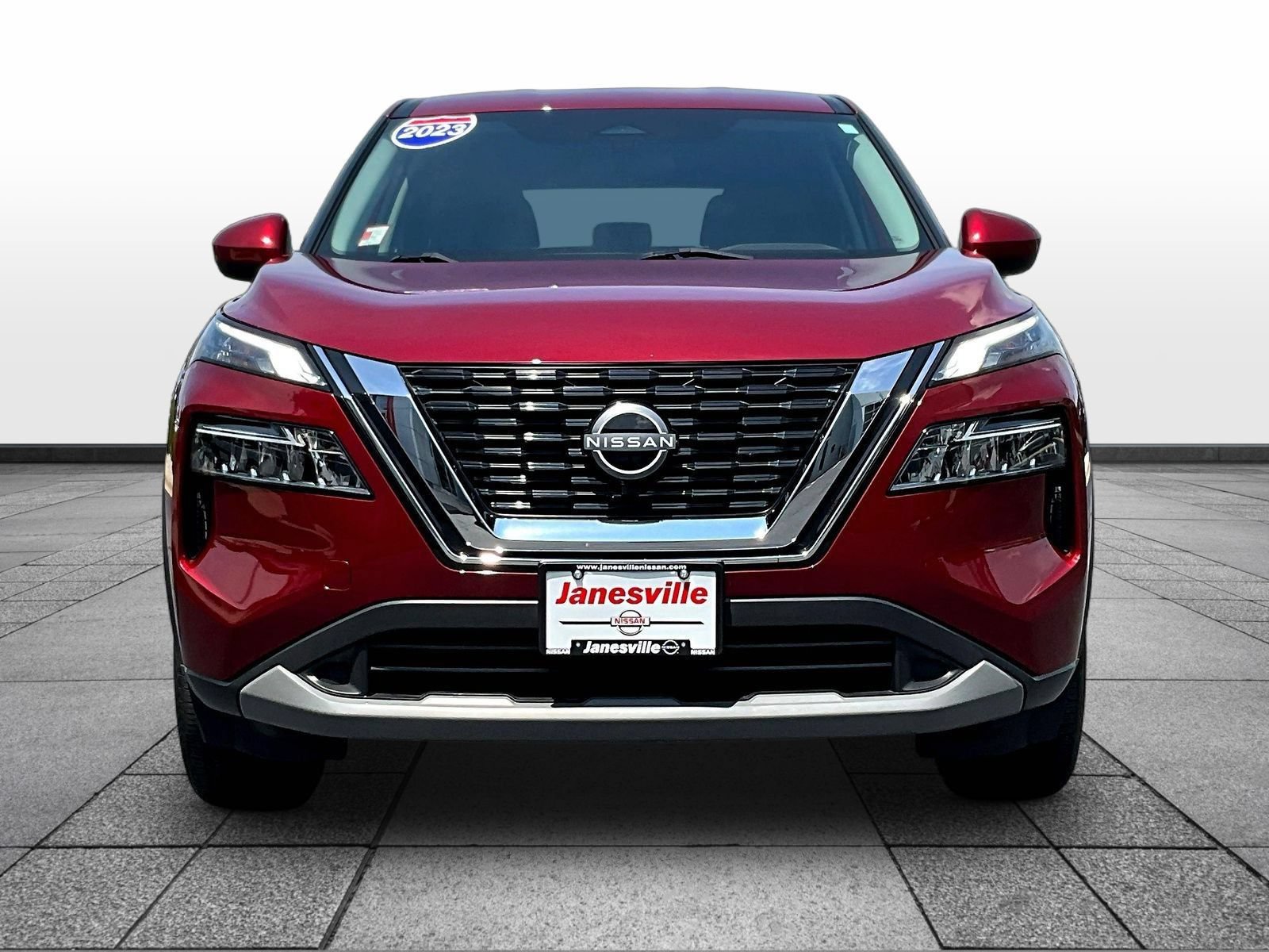 Certified 2023 Nissan Rogue SV AWD/4WD image 2