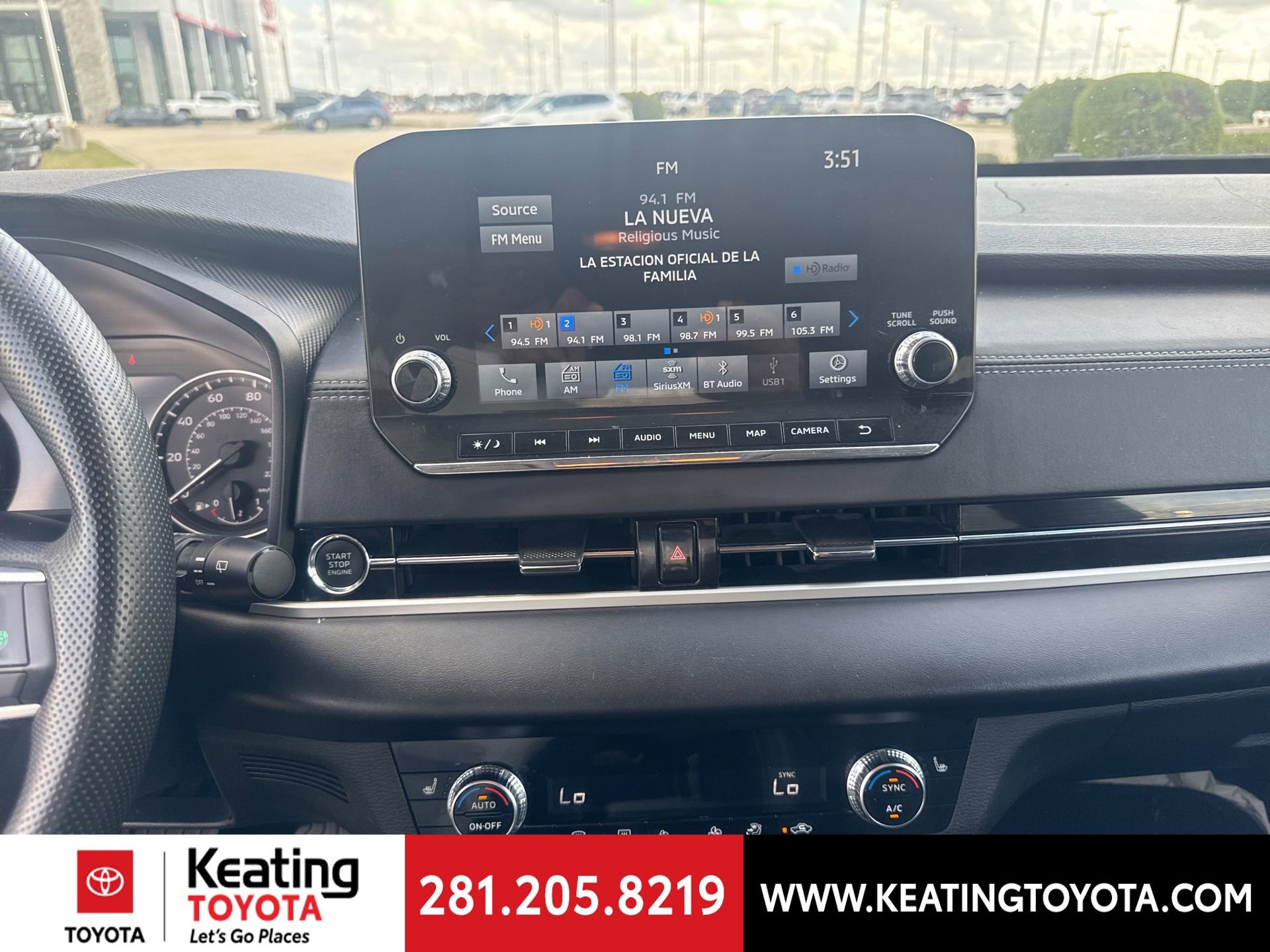 Used 2024 Mitsubishi Outlander SE Black Edition image 17