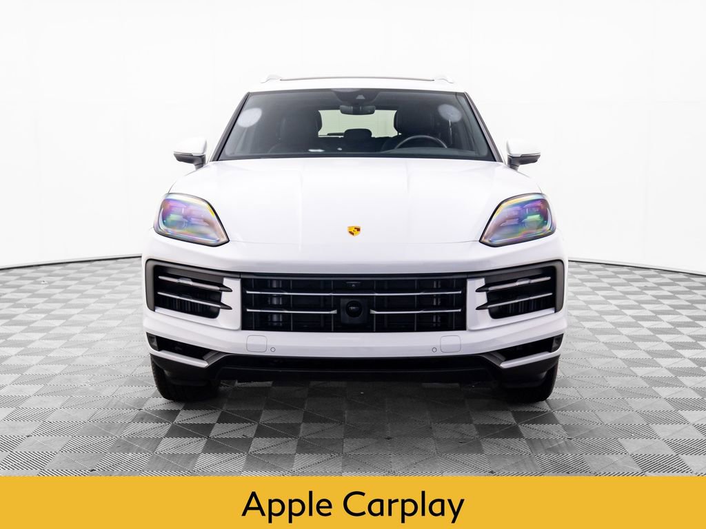 Used 2024 Porsche Cayenne image 8