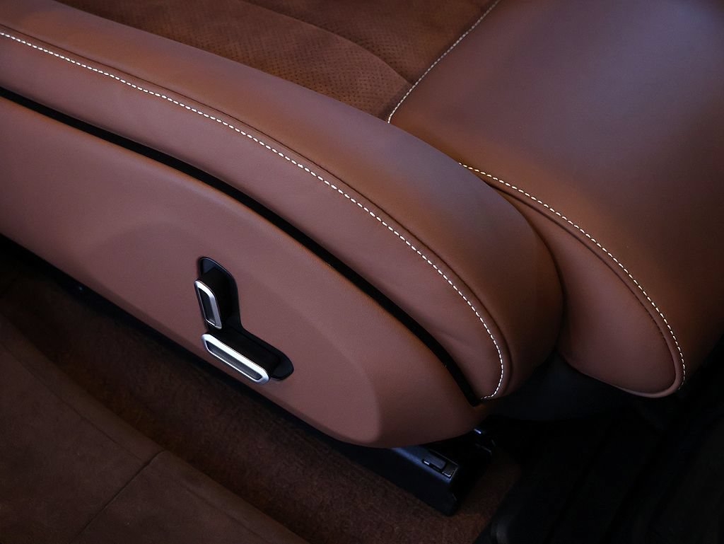 Certified 2025 Ferrari Purosangue AWD/4WD image 15