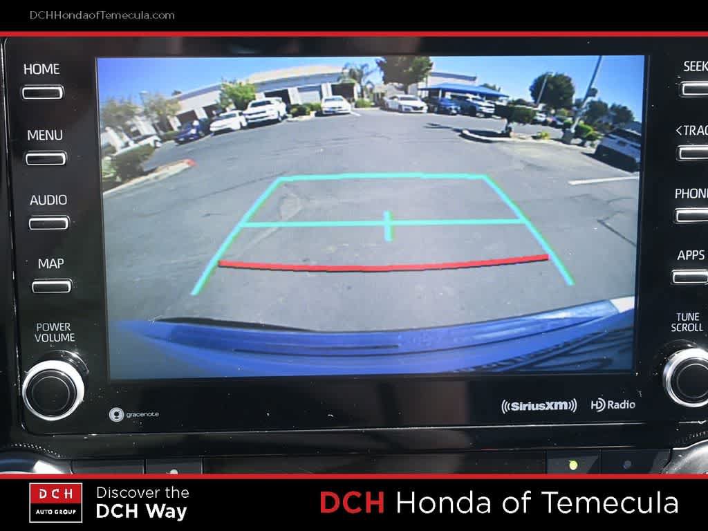 Used 2022 Toyota Highlander XLE FWD image 13