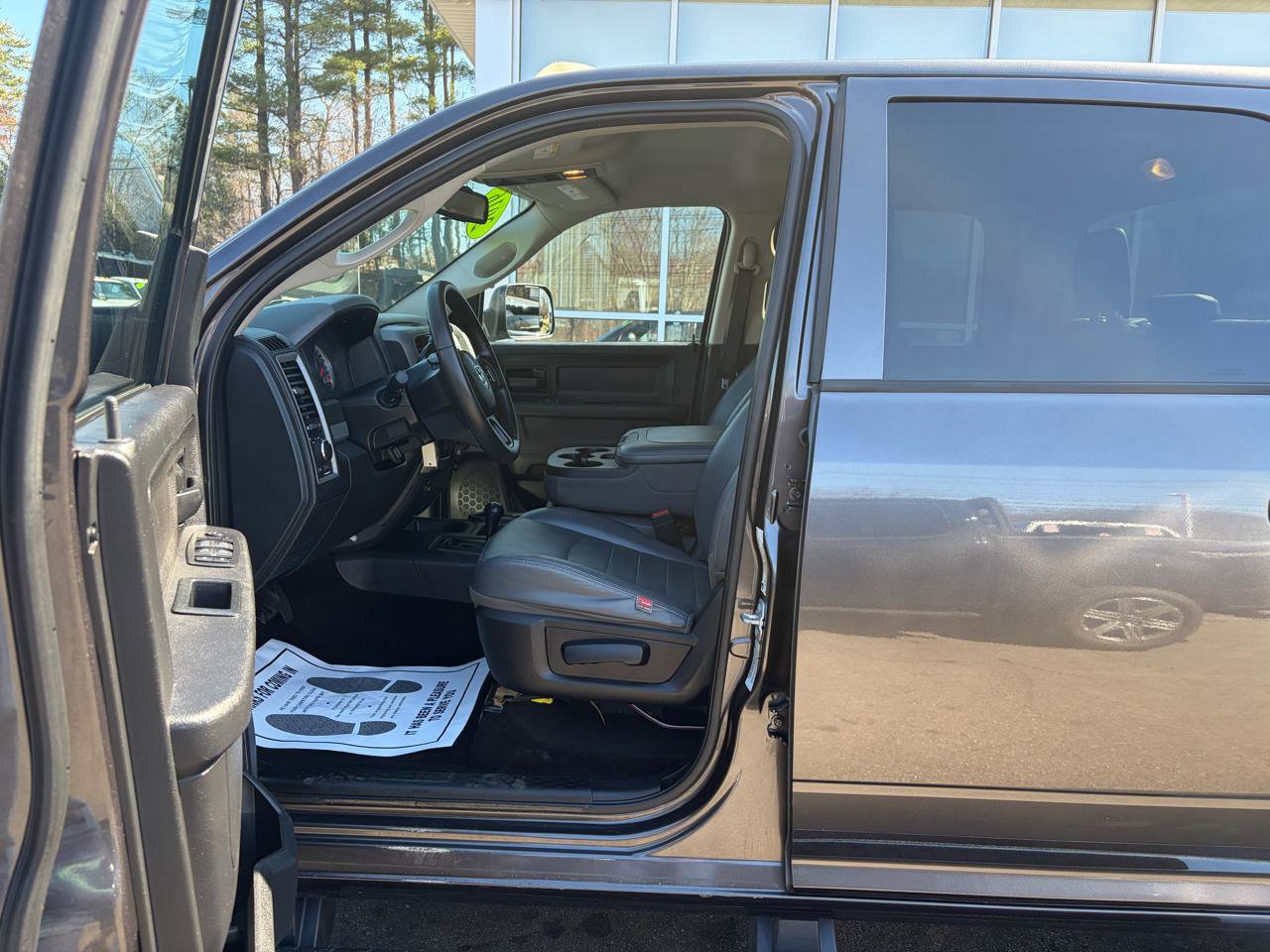 Used 2016 RAM 2500 Tradesman w/ Chrome Appearance Group image 22