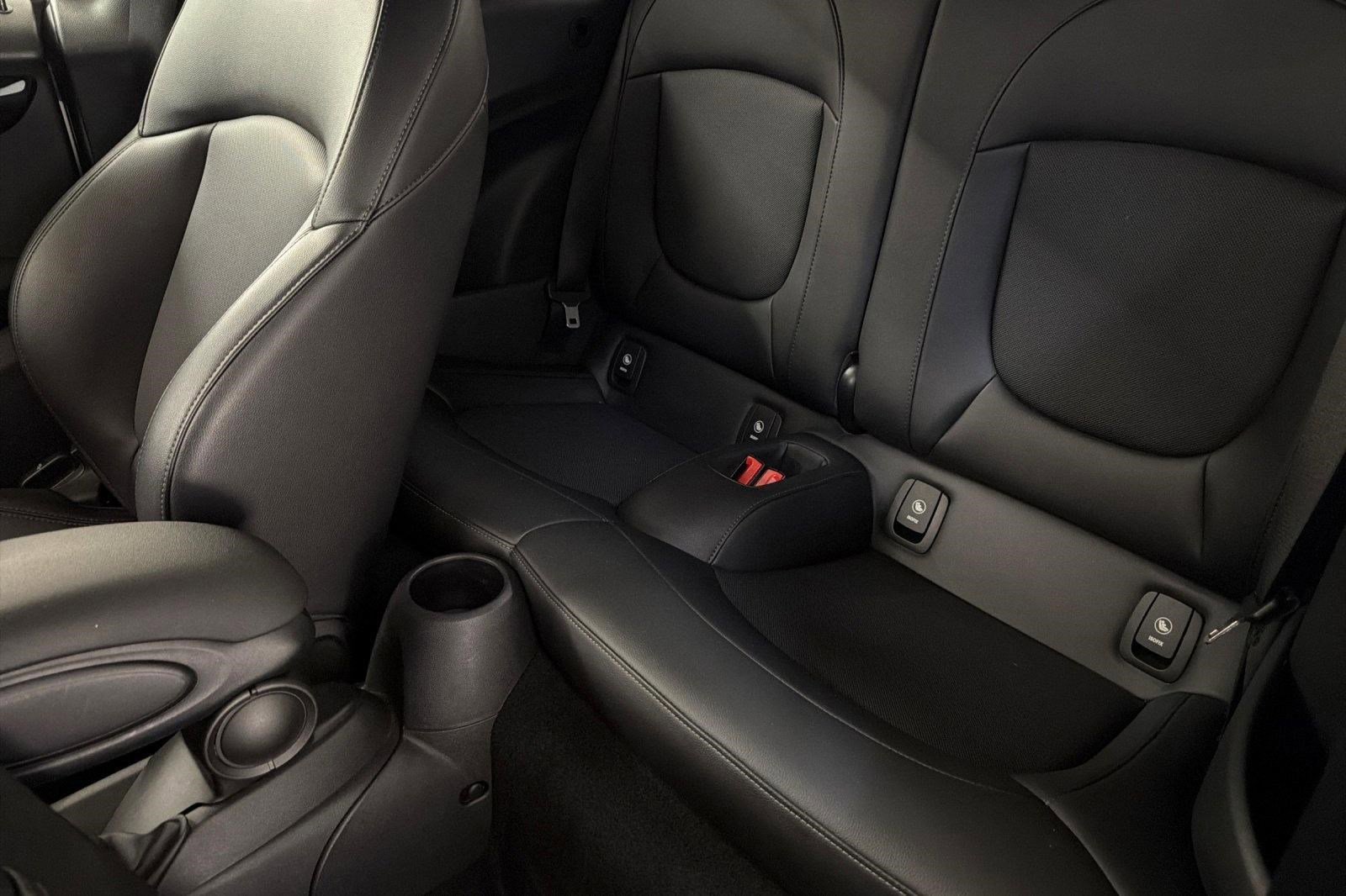 Used 2020 MINI Cooper S image 24