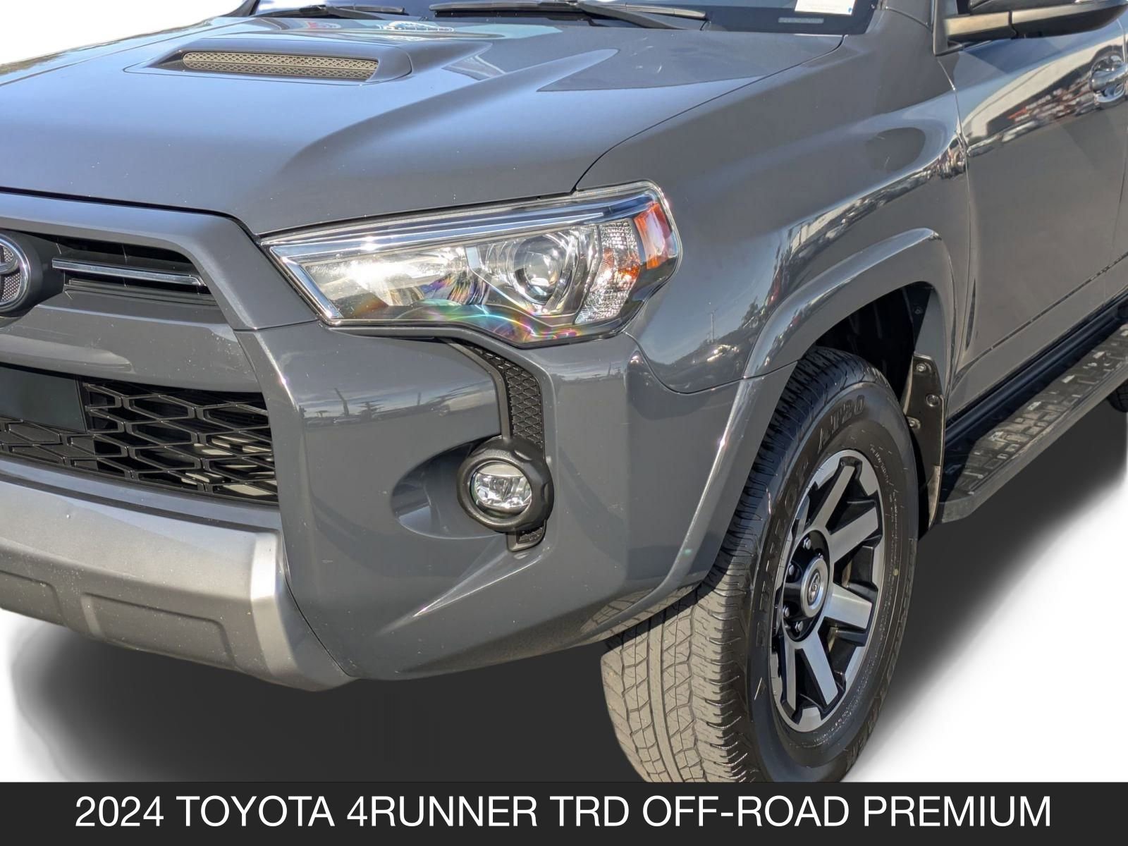 Used 2024 Toyota 4Runner TRD Off-Road Premium image 10