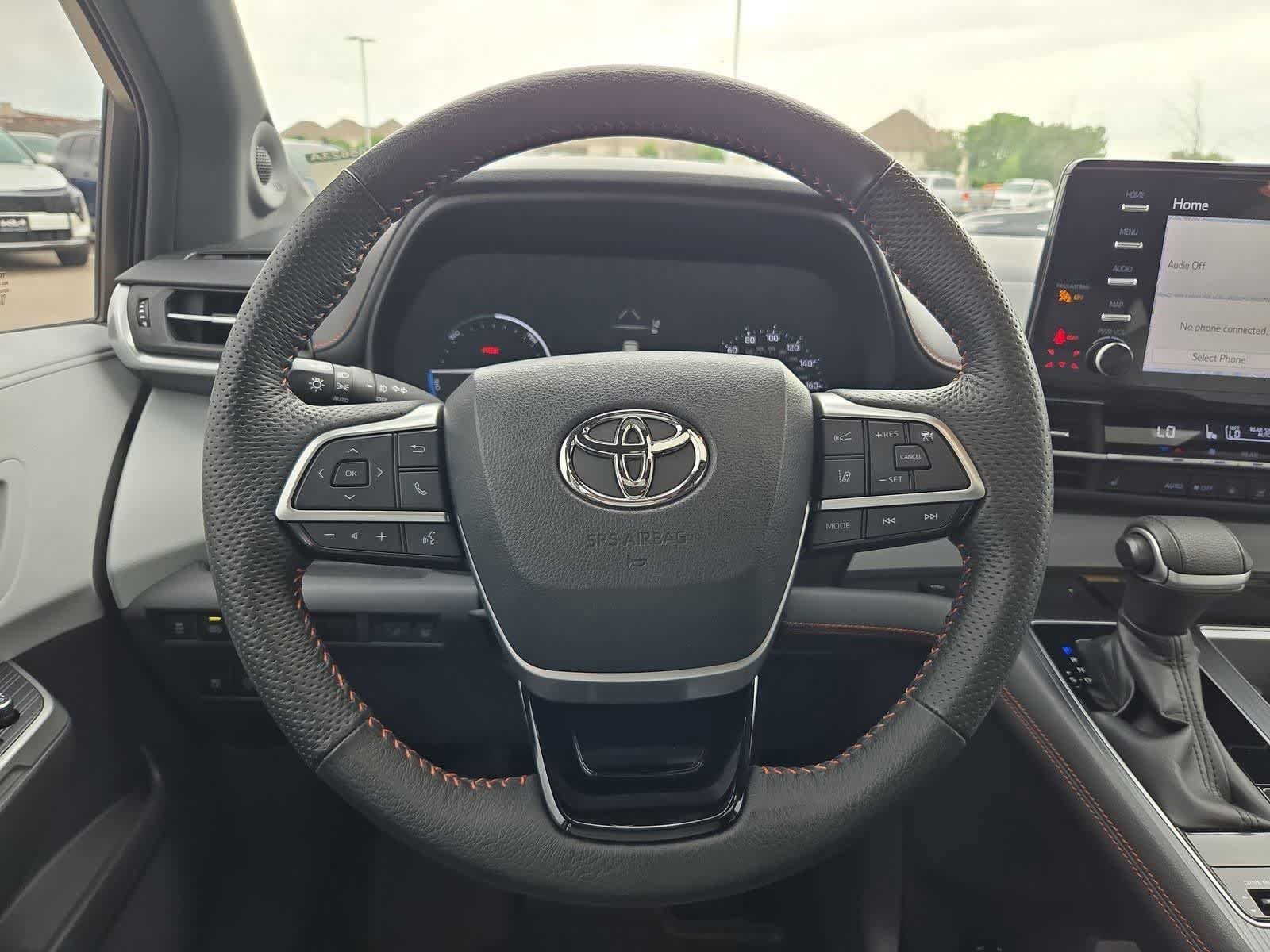 Used 2022 Toyota Sienna XSE w/ XSE Plus Package FWD image 23