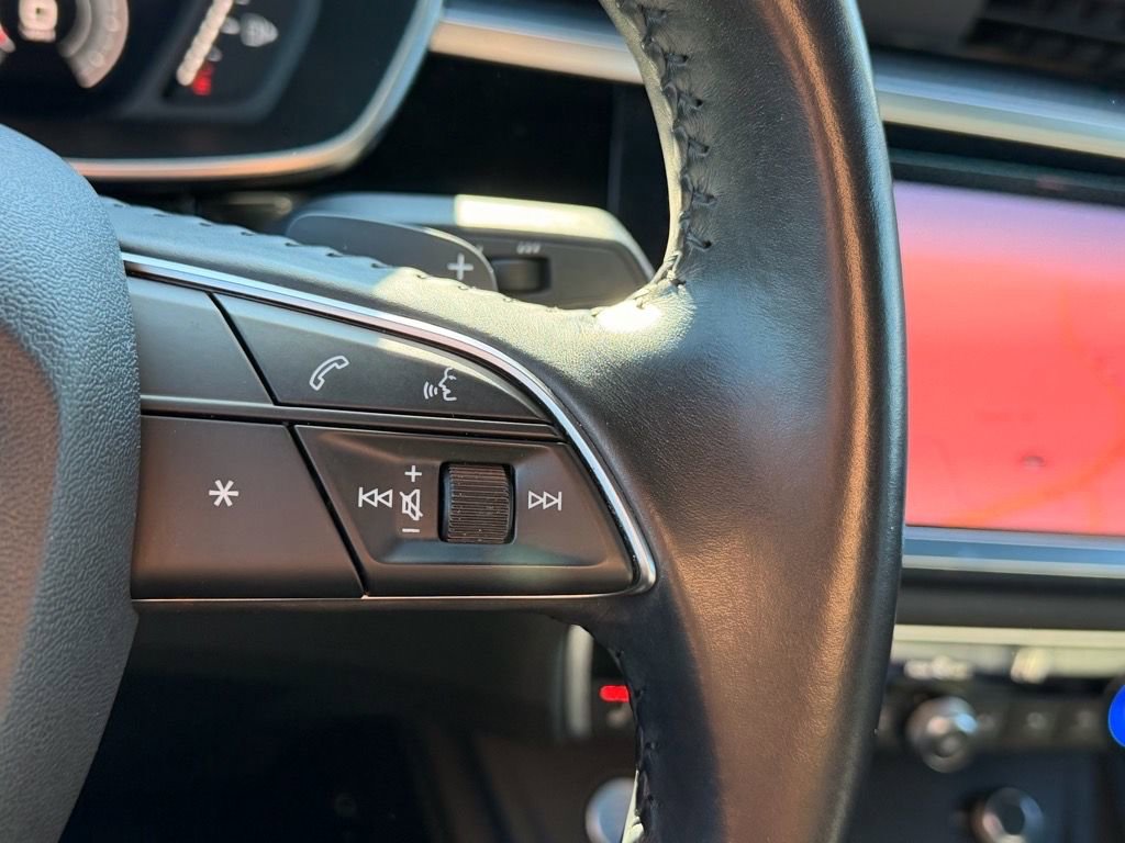 Used 2019 Audi Q3 2.0T Prestige AWD/4WD image 17