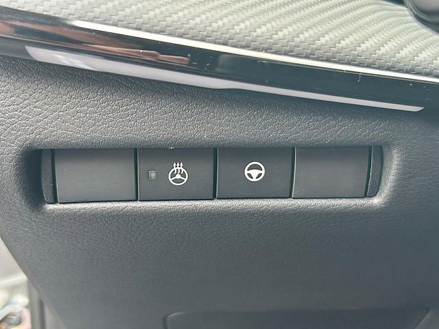 New 2025 Nissan Kicks SR w/ SR Premium Package AWD/4WD image 14