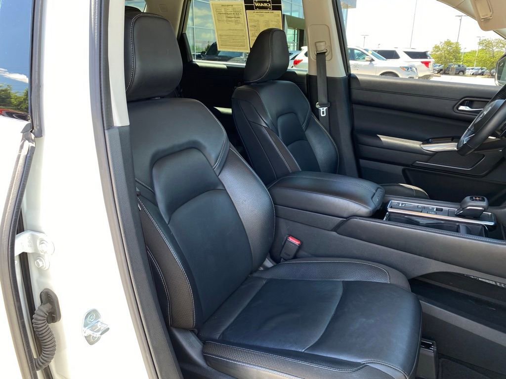 Used 2022 Nissan Pathfinder SL FWD image 25
