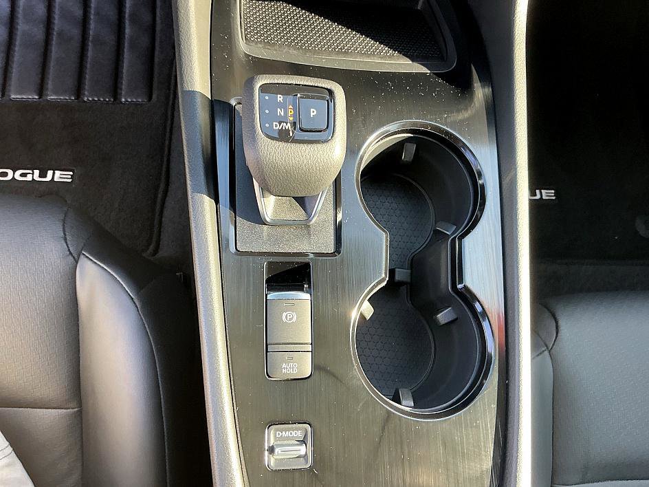 Certified 2023 Nissan Rogue SV w/ SV Premium B Package image 20