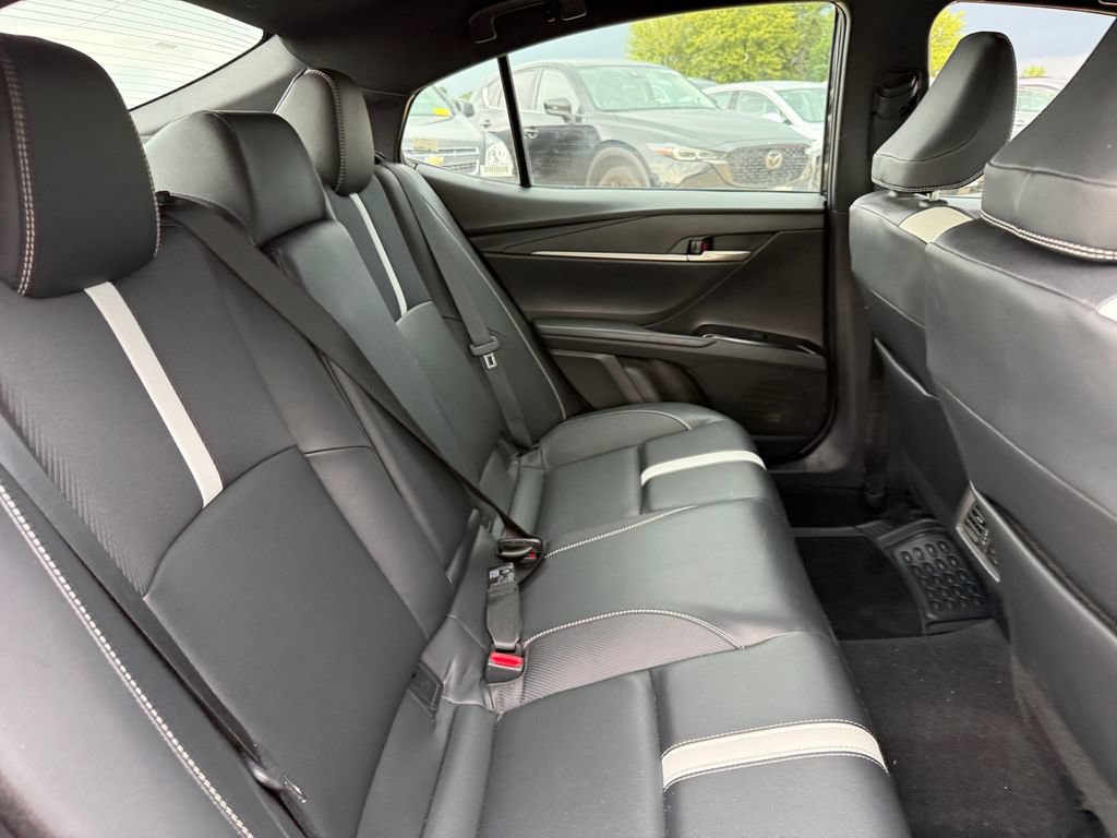 Used 2025 Toyota Camry SE FWD image 37