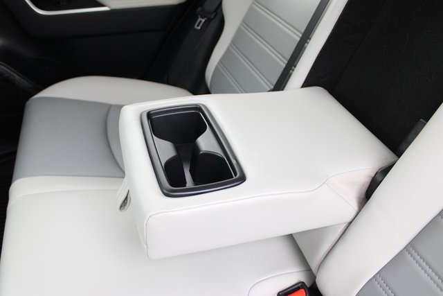 Used 2023 Toyota RAV4 XLE Premium image 35