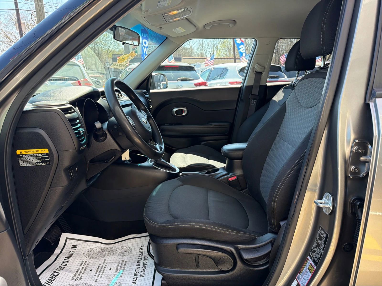 Used 2018 Kia Soul + image 9