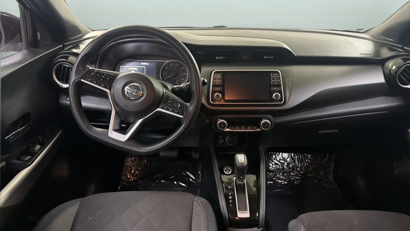 Used 2018 Nissan Kicks SV FWD image 10