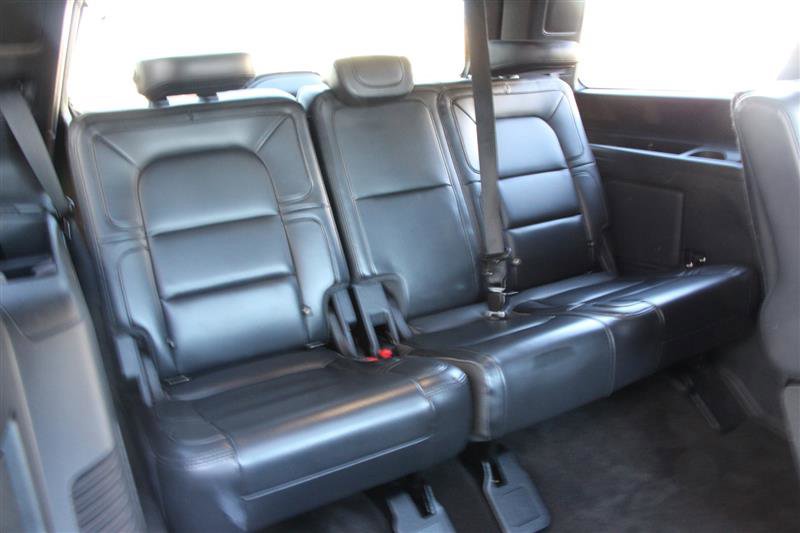 Used 2022 Lincoln Navigator Reserve image 19