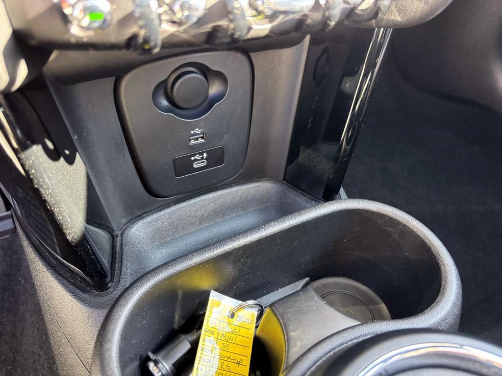 Used 2021 MINI Cooper SE w/ 8.8" Touchscreen Nav Package image 24
