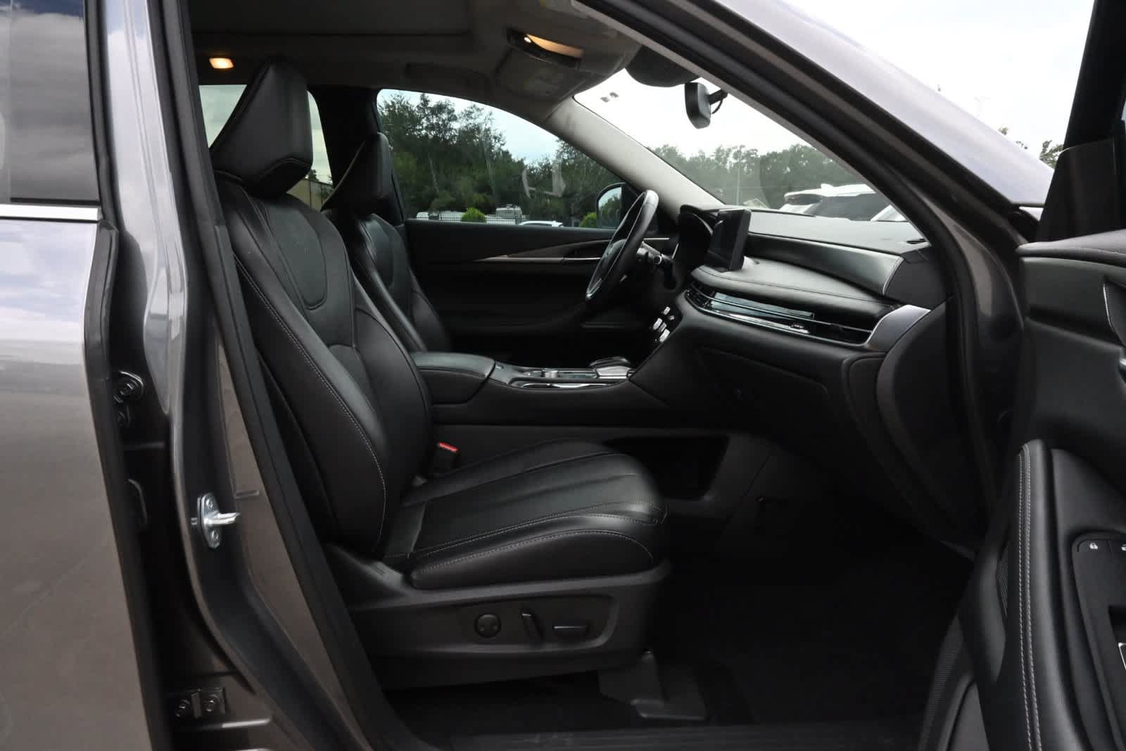 Used 2022 INFINITI QX60 Luxe w/ Cargo Package FWD image 23