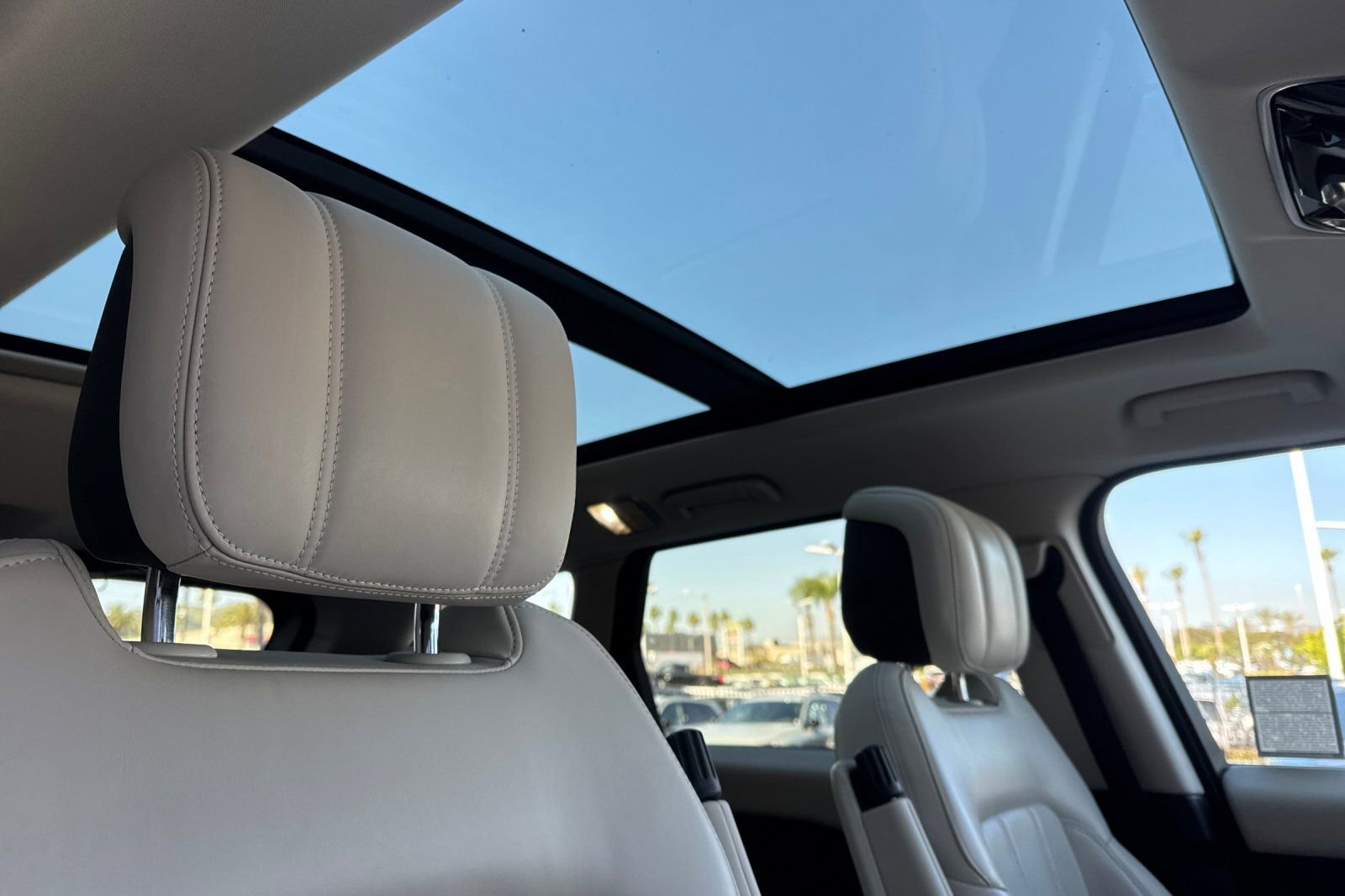 Used 2019 Land Rover Range Rover Sport HSE AWD/4WD image 18