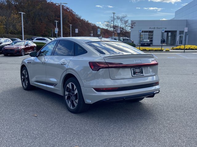Used 2022 Audi e-tron Premium w/ Convenience Plus Package image 7