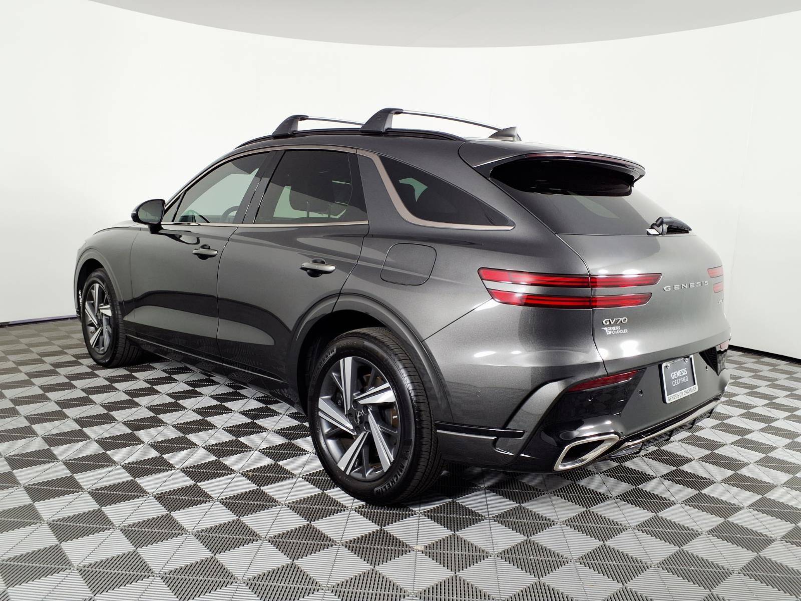 Certified 2026 Genesis GV70 3.5T Sport Advanced AWD/4WD image 6