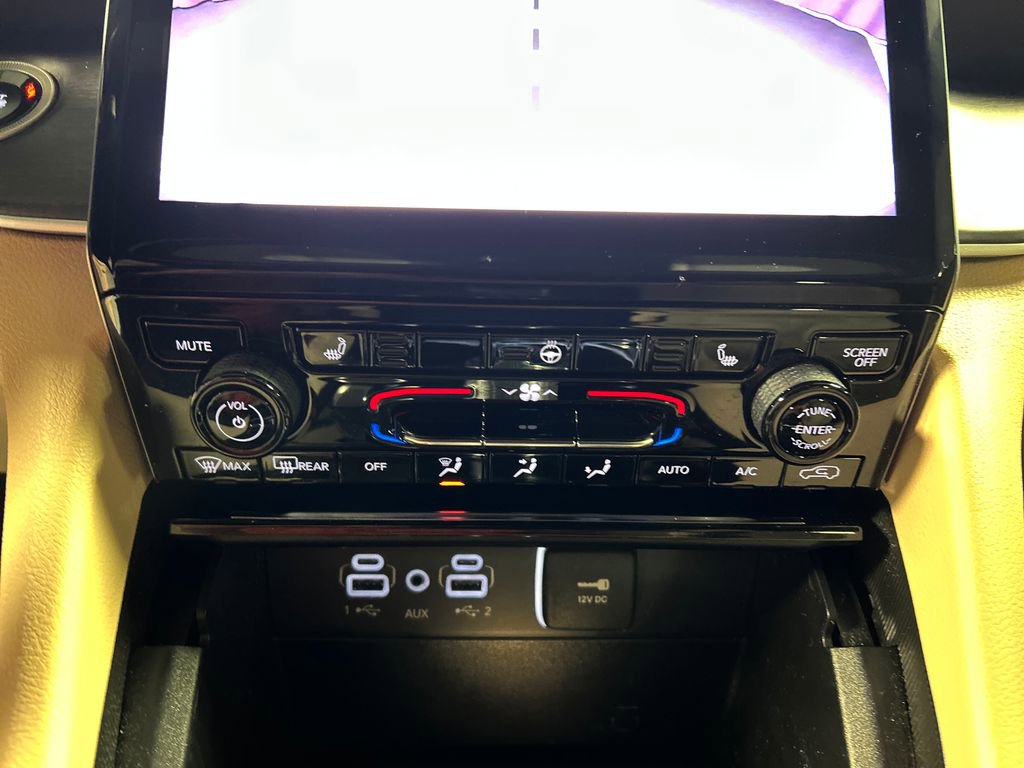 Used 2025 Jeep Grand Cherokee Limited image 19