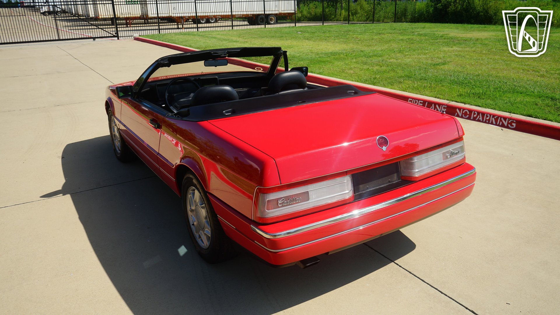 Used 1991 Cadillac Allante FWD image 8